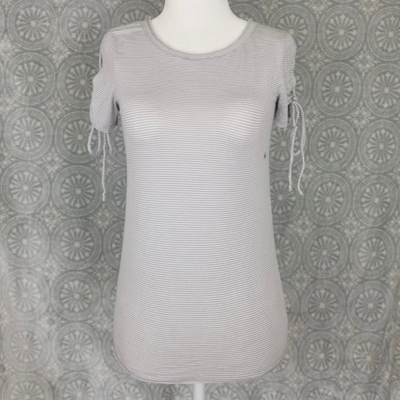 American Eagle Outfitters Tops - American Eagle Soft and Sexy T-Shirt